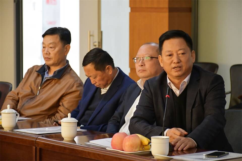 全国工具五金标准化分技术委员会换届大会在亚星游戏集团举行(图10)